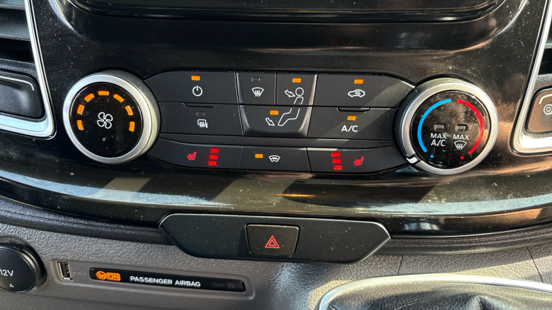 Ford Transit Custom 300 L1 Diesel Fwd 2.0 EcoBlue 130ps Low Roof Limited Van